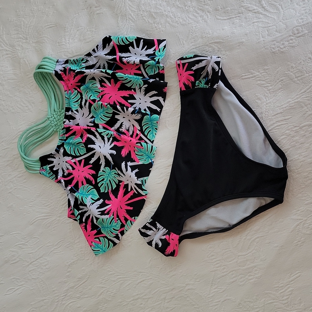 Girls O'RAGEOUS Swim size 14